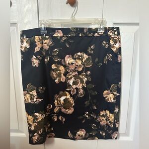 NWT J.CREW FLORAL THE PENCIL SKIRT
